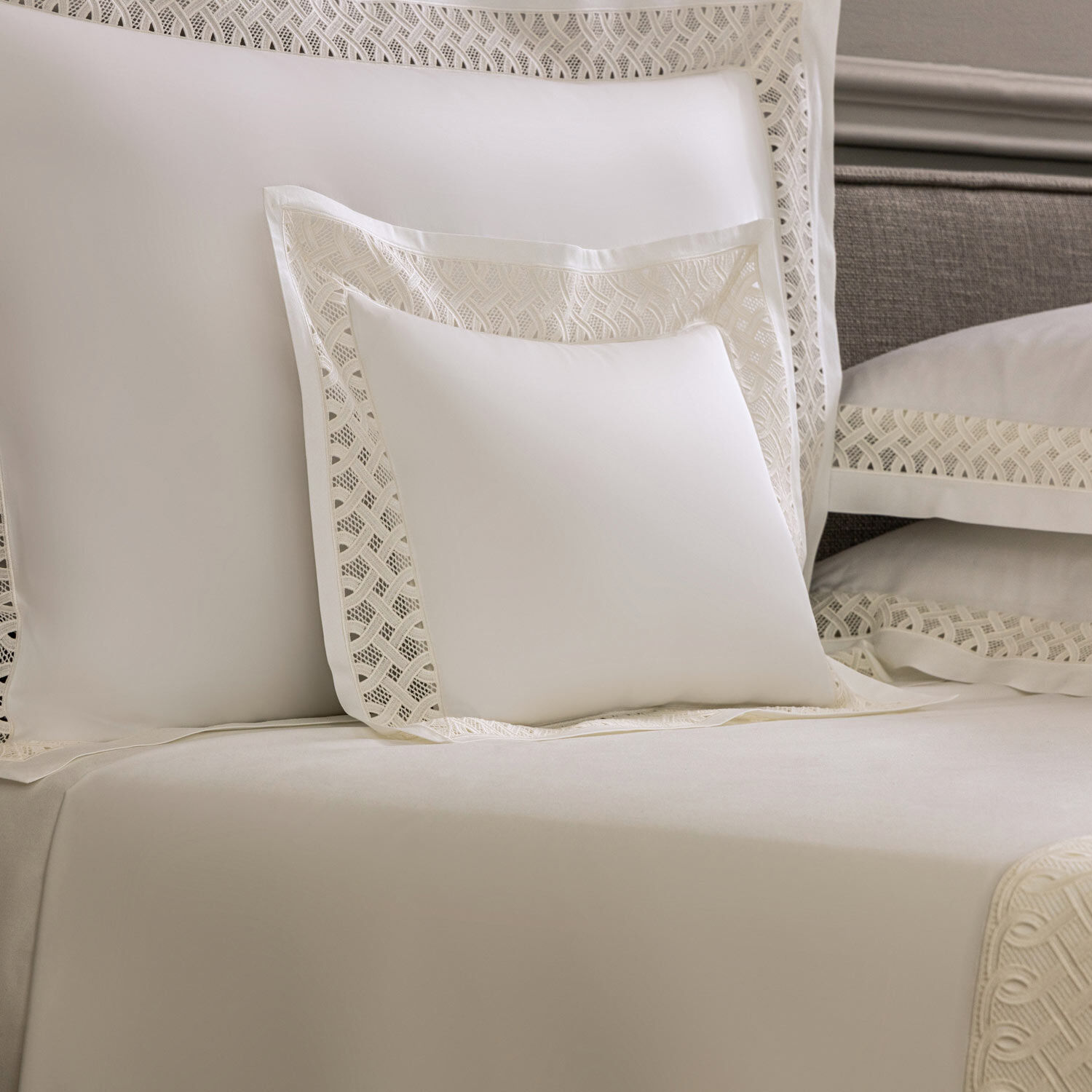 Auspicious Lace Boudoir Sham