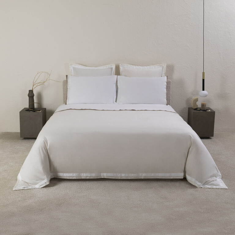 slide 4 Pliant Duvet Cover