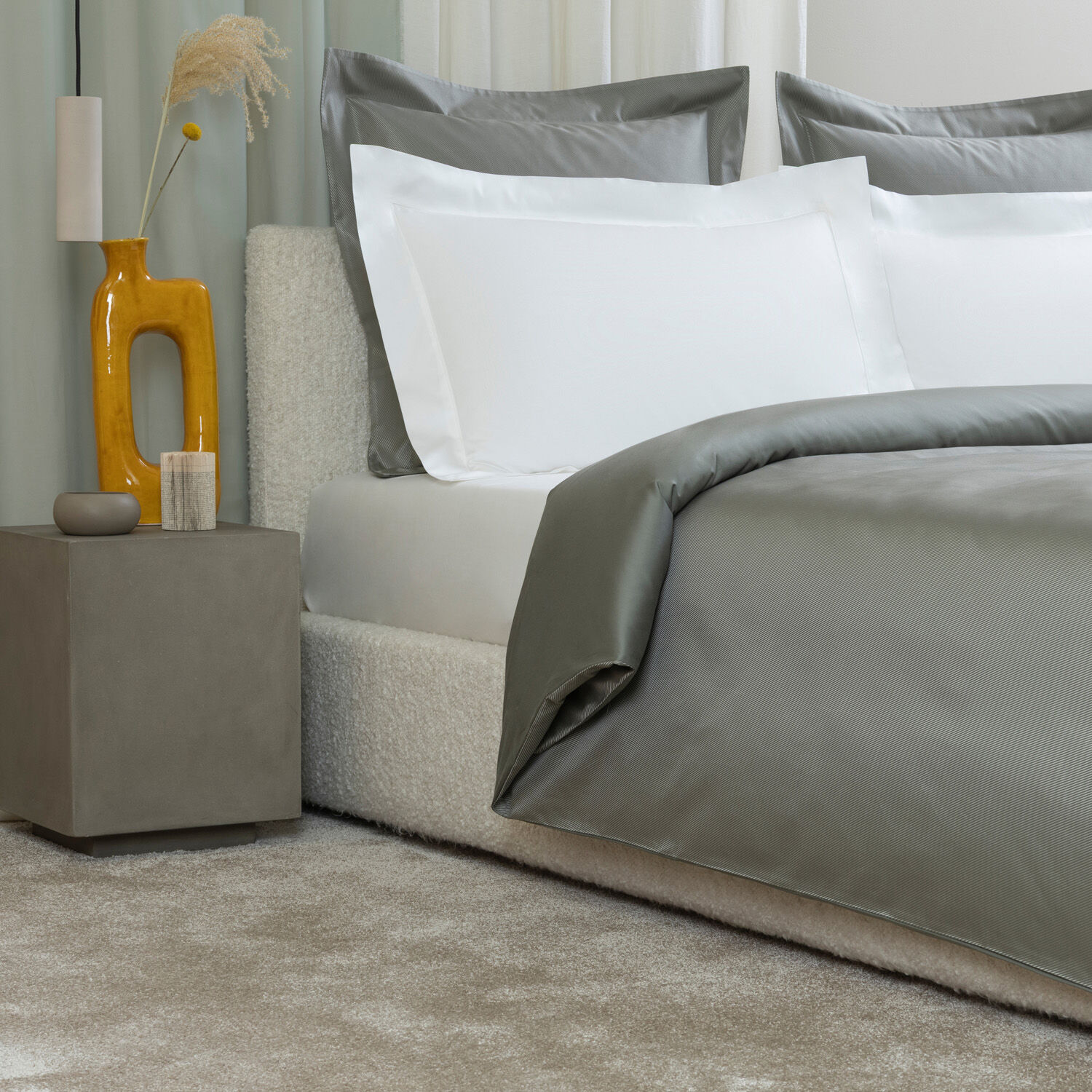 Bedding - Luxury Linens | Frette