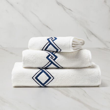 Twist Embroidery Hand Towel