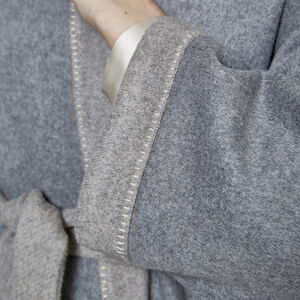 slide 5 Palace Robe
