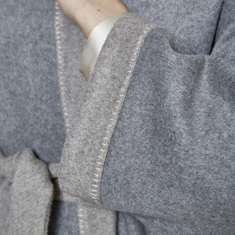 slide 5 Palace Robe
