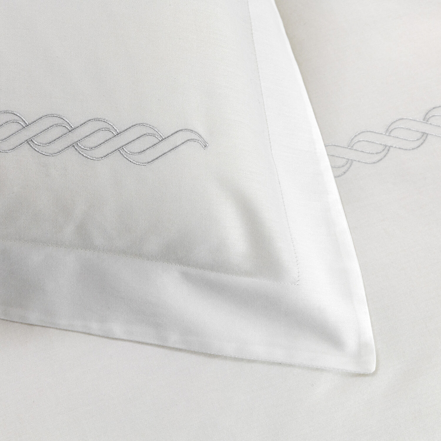 Taormina Embroidered Duvet Cover