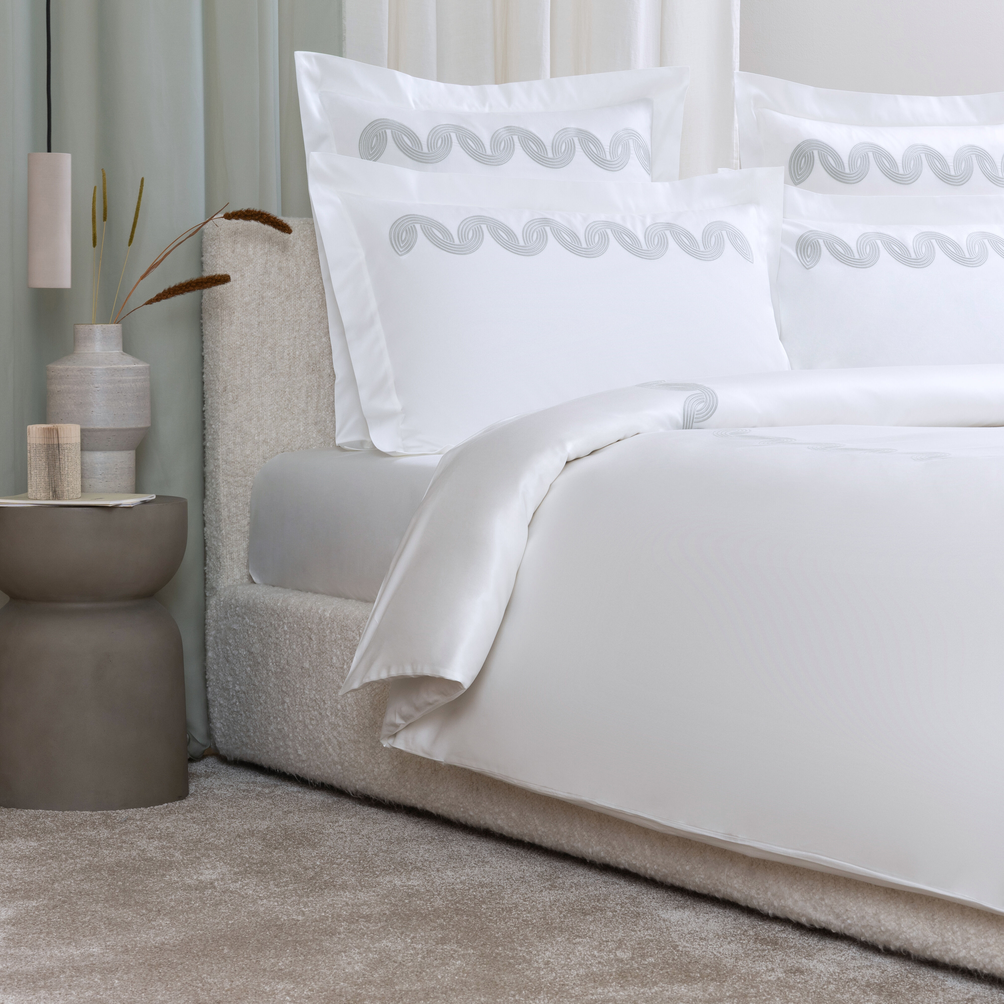 Bedding - Luxury Linens | Frette