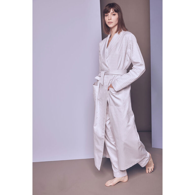 slide 1 Luna Robe