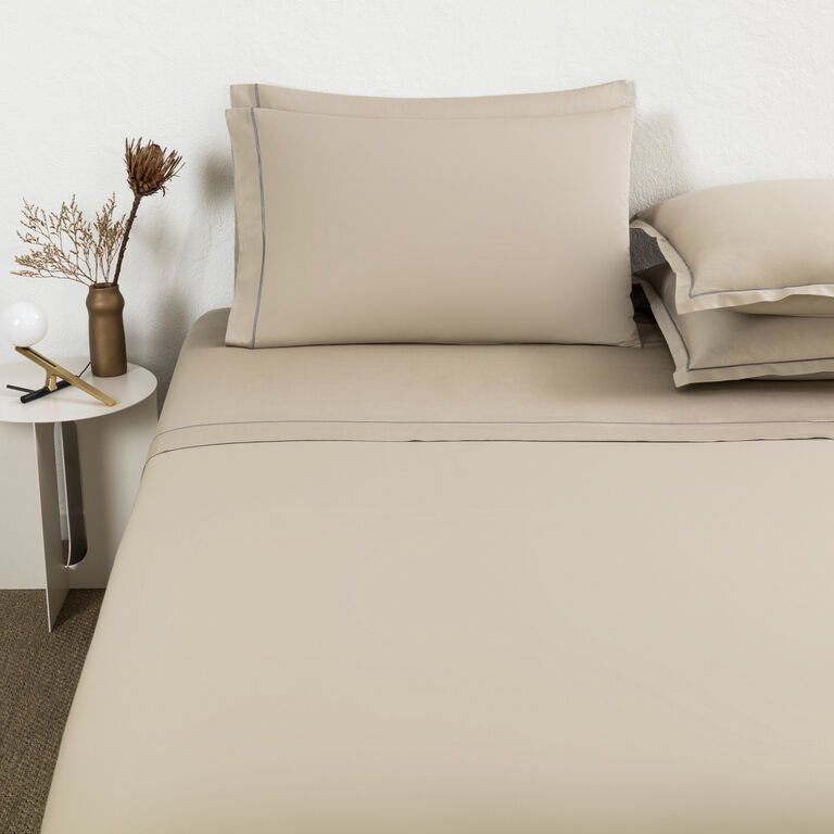 slide 2 Camelia Sheet Set