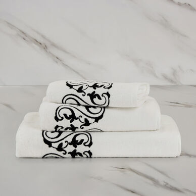 Ornate Medallion Embroidered Guest Towel image