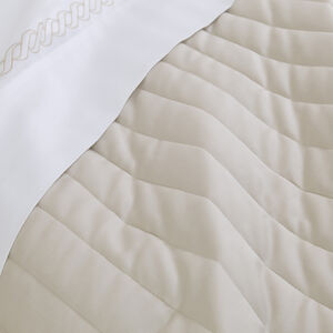 slide 5 Vertical Light Quilt