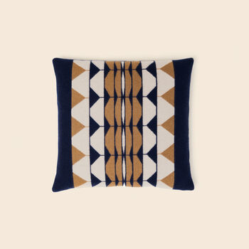 Deco Cushion 001