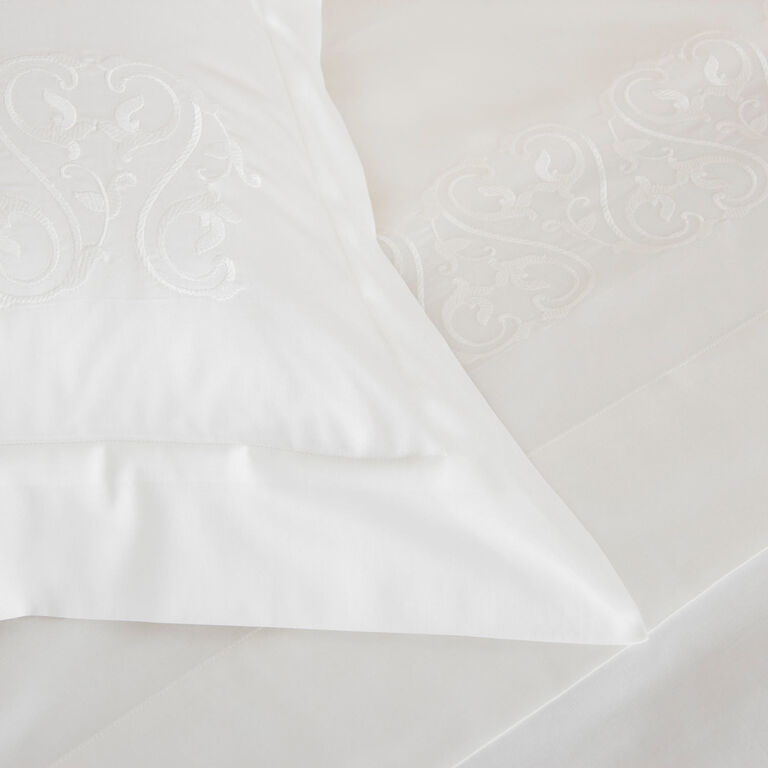 slide 3 Ornate Medallion Embroidered Sheet Set
