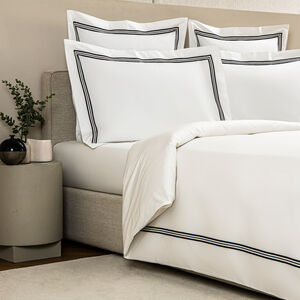 slide 2 Triplo Bourdon Duvet Cover