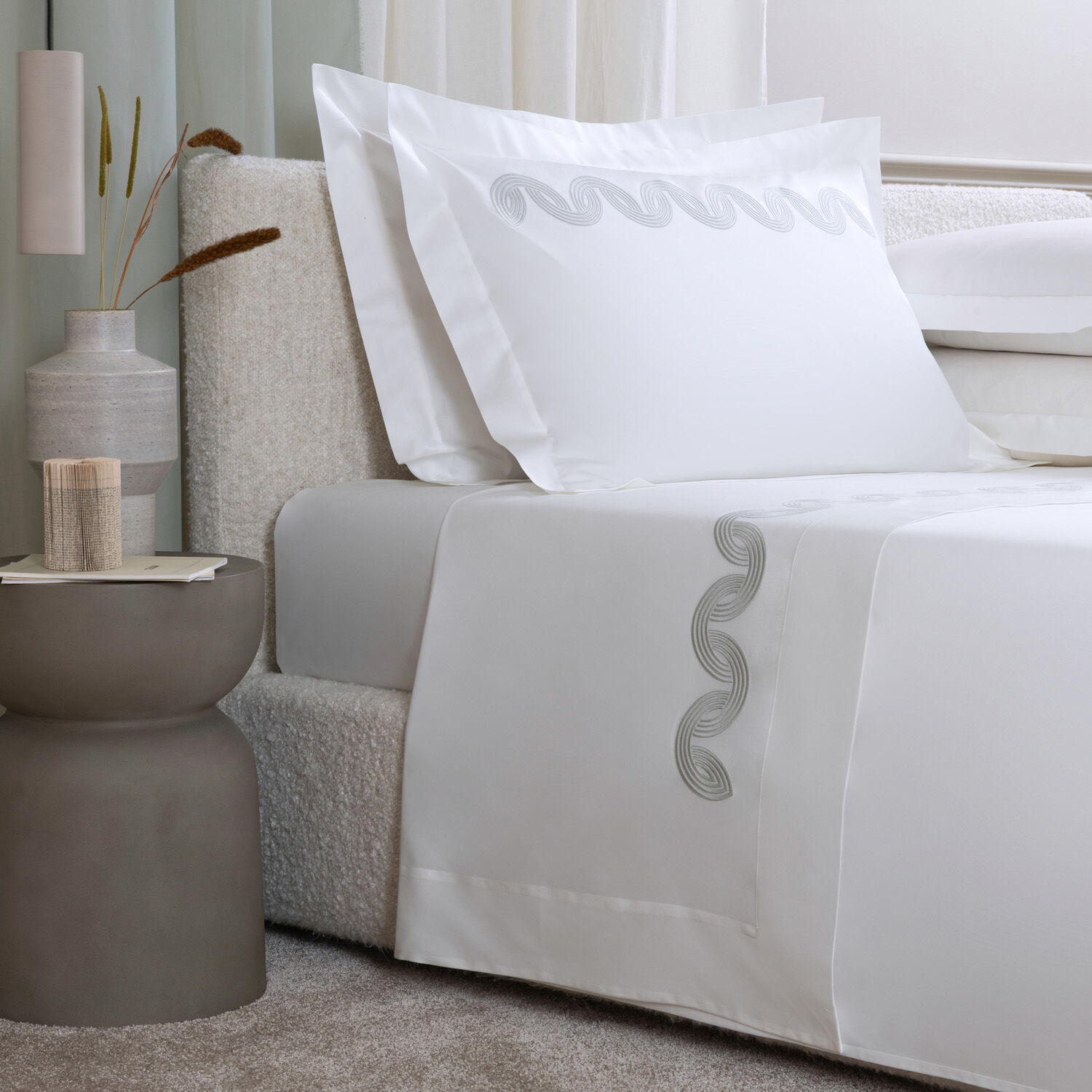 Bedding - Luxury Linens | Frette