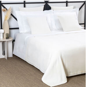 slide 3 Seraphic Bedspread