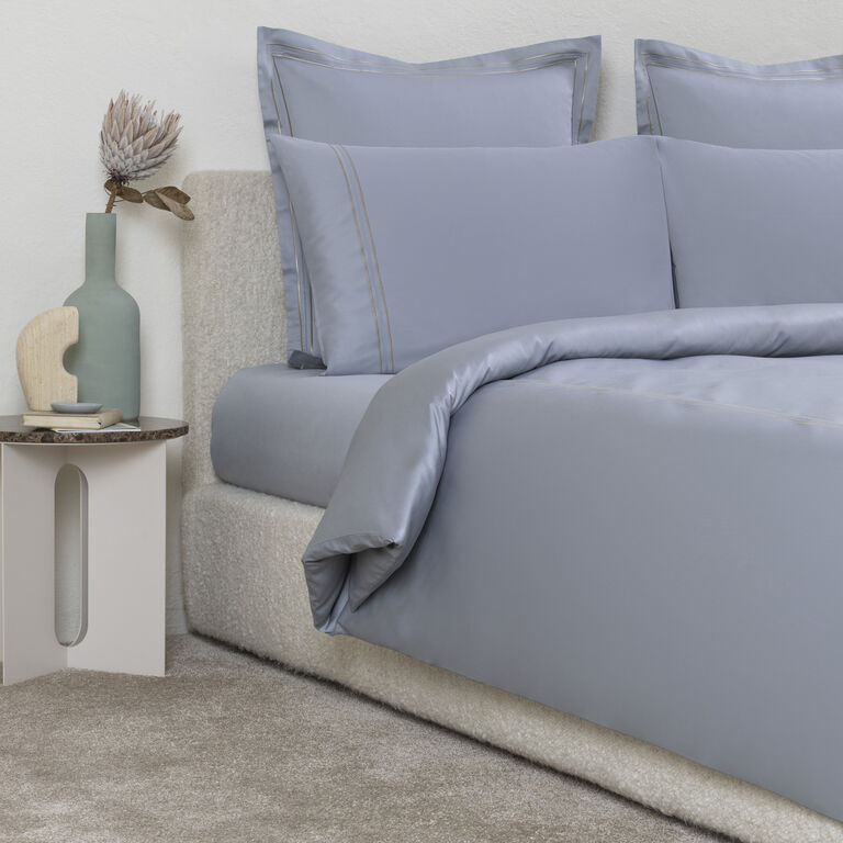 slide 2 Elegance Duvet Cover