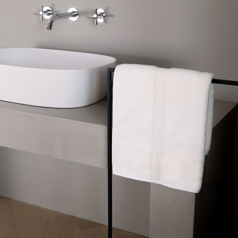 slide 1 Balance Lace Bath Towel