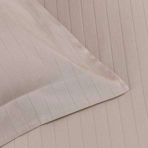 slide 3 Sonia Duvet Cover