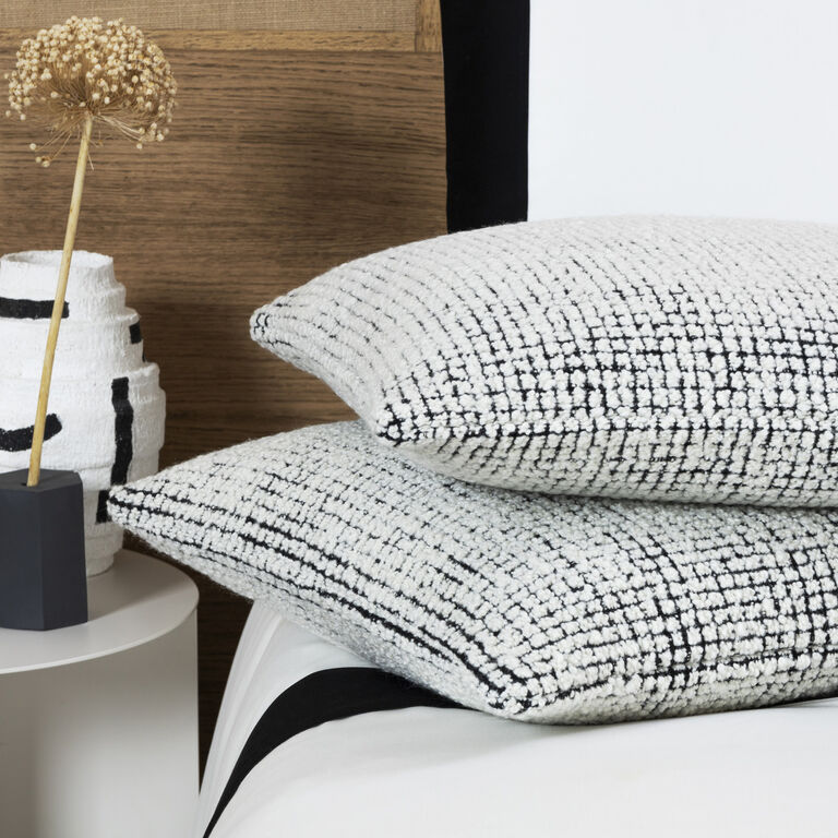 slide 5 Nest Decorative Cushion Cover