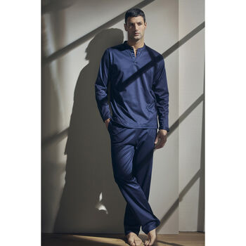 Tactful Pyjamas
