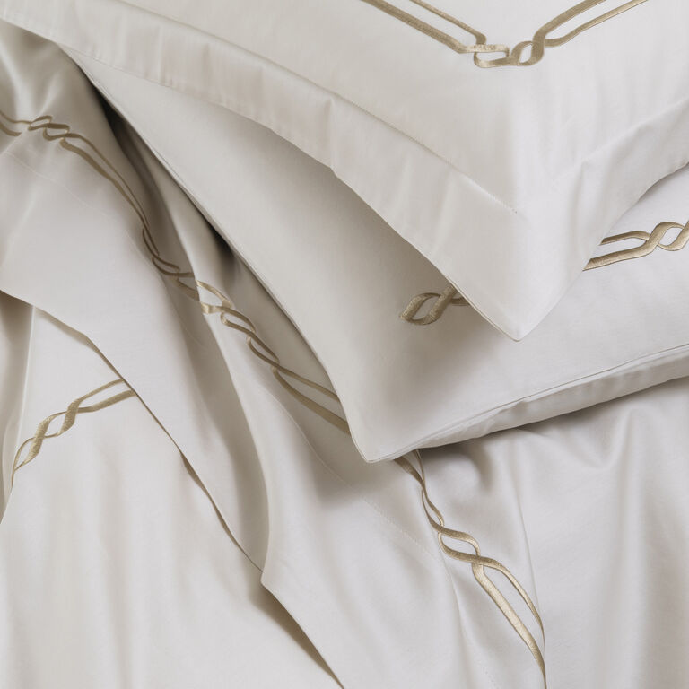 slide 5 Frame Embroidery Sheet Set