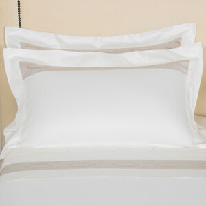 slide 1 Chains Border Sham