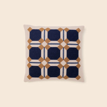Deco Cushion 004