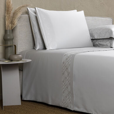 Frette Luca Down Alternative Boudoir Pillow Filler in White