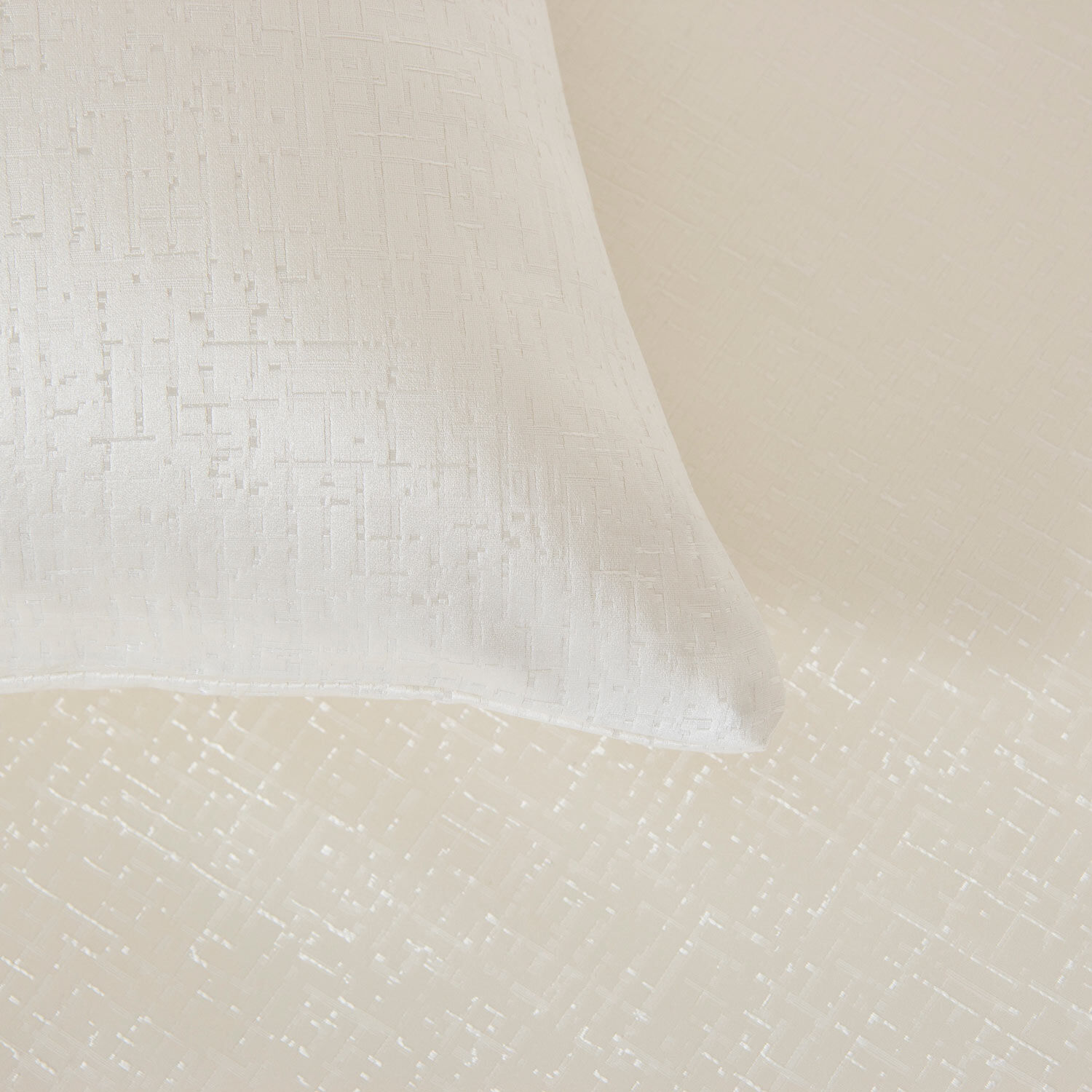 Luxury Glowing Weave Decorative Pillow
