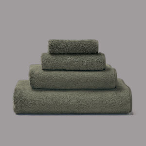 slide 4 Unito Bath Towel