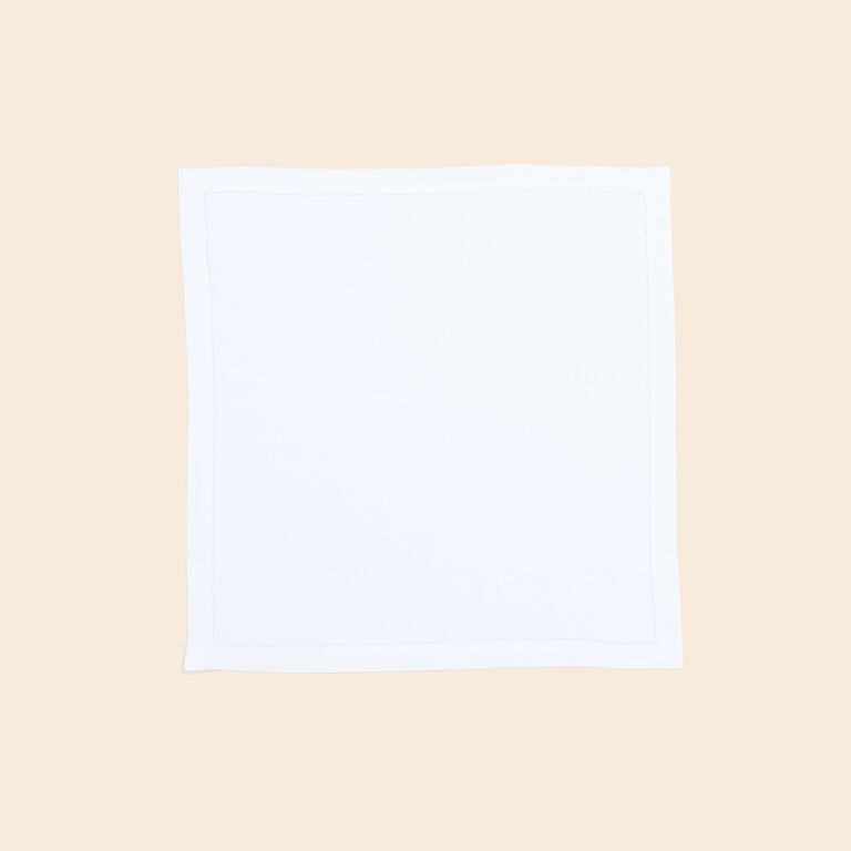 slide 3 Artistry Ajour Napkins Set