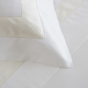 slide 3 Bicolore Duvet Cover