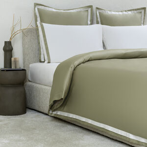 slide 2 Pliant Duvet Cover