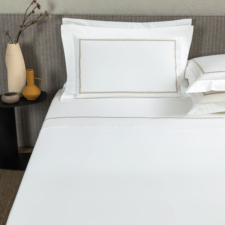 slide 2 Affinity Embroidered Sheet Set