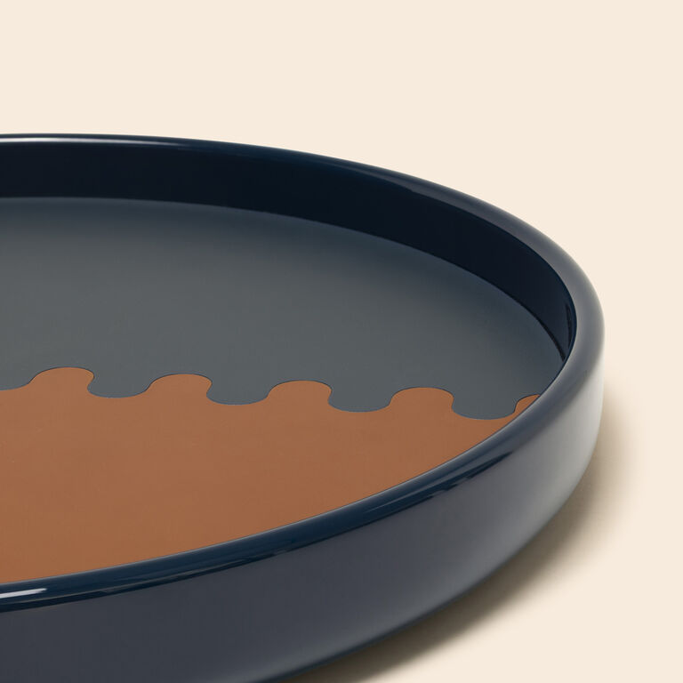 slide 3 Modernism Round Tray