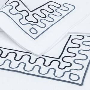 slide 4 Modernism Outline Placemat and Napkins Set