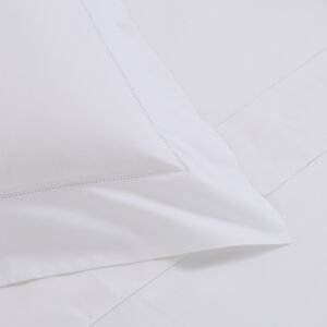 slide 3 Luxury Percale Sham