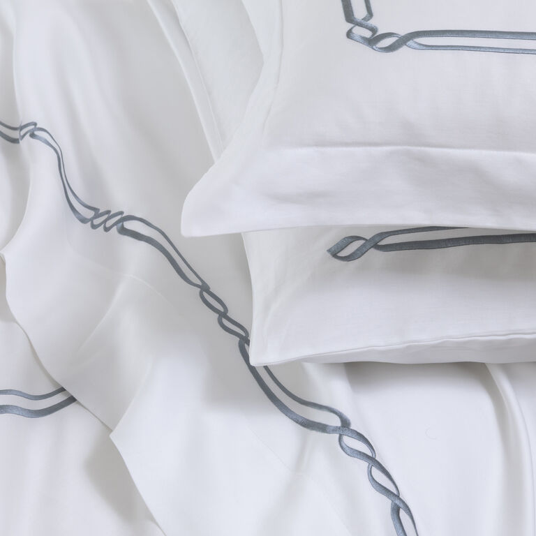 slide 5 Frame Embroidery Sheet Set