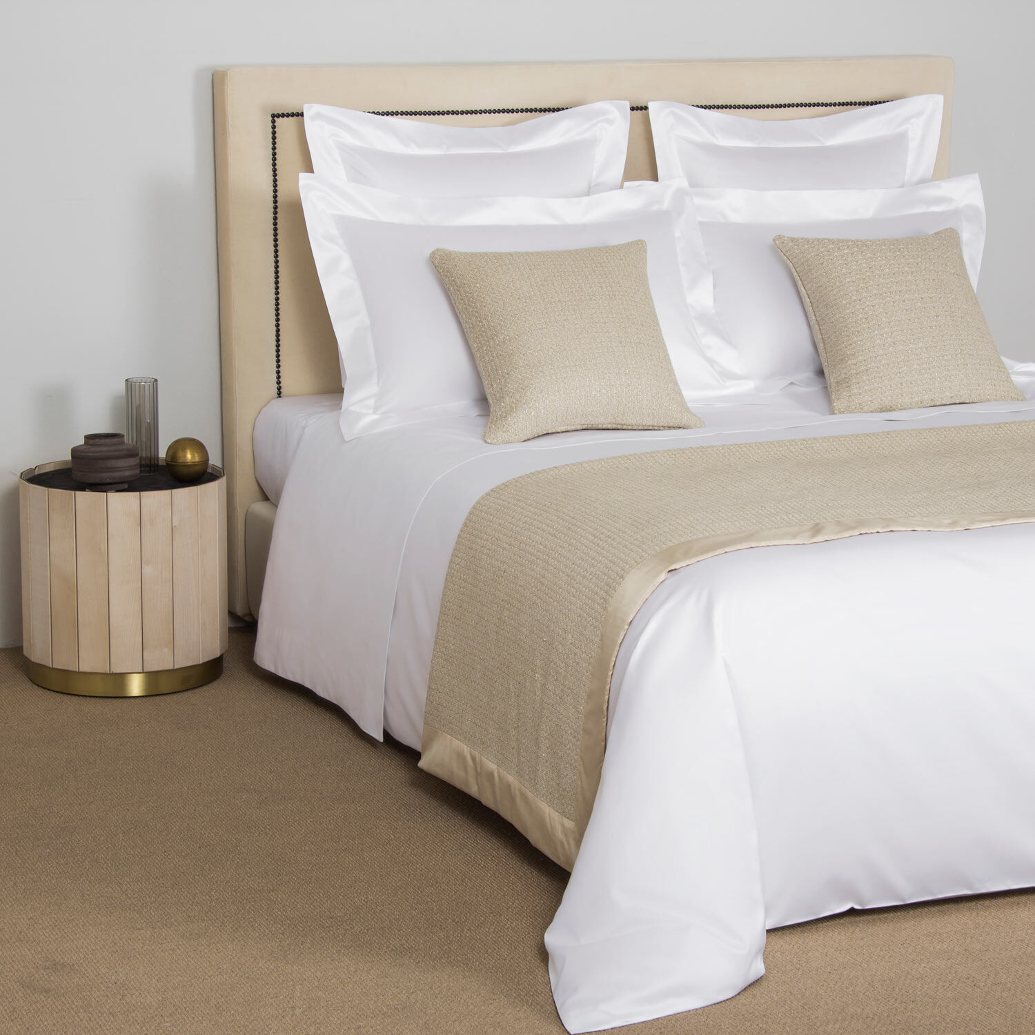 Luxury Luminescent Tweed Decorative Pillow Frette