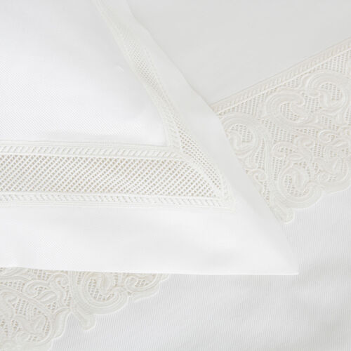 slide 3 Ornate Medallion Lace Sheet Set