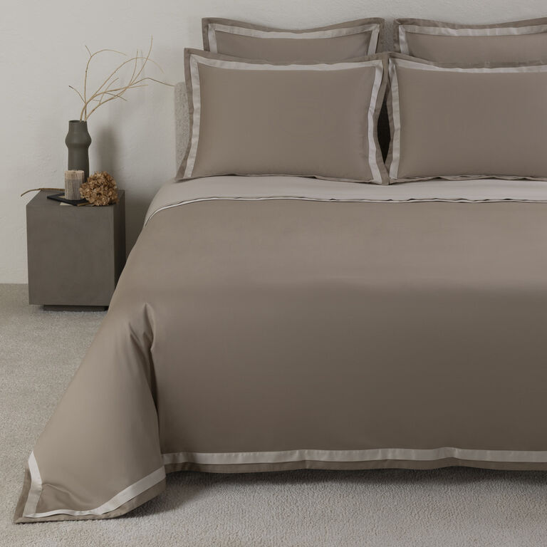 slide 1 Pliant Duvet Cover