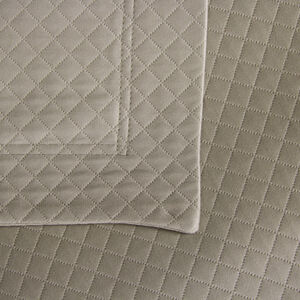 slide 3 Melody Bedcover