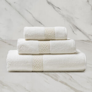 slide 2 Affinity Lace Bath Sheet