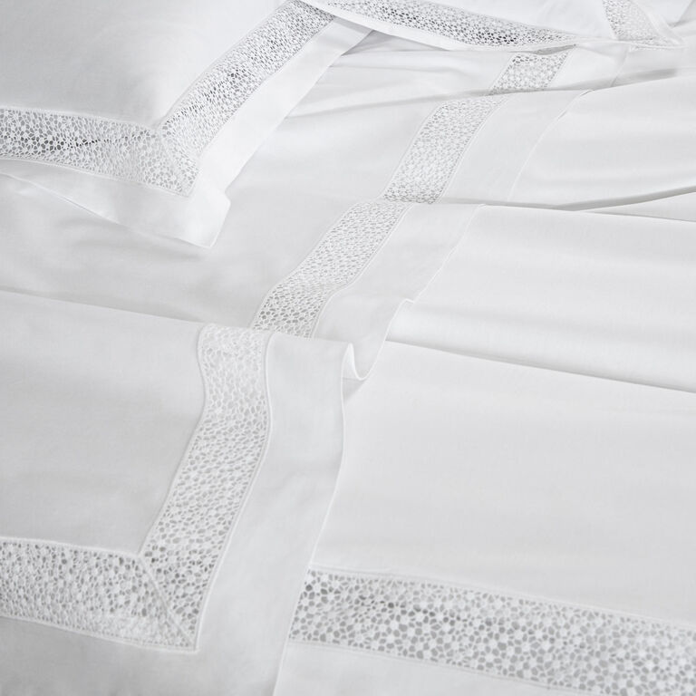 slide 4 Forever Lace Sheet Set