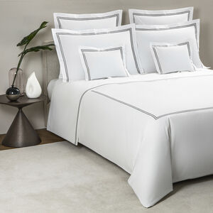 slide 4 Classic Pillowcase Set