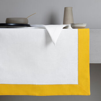 Artistry Ajour Runner