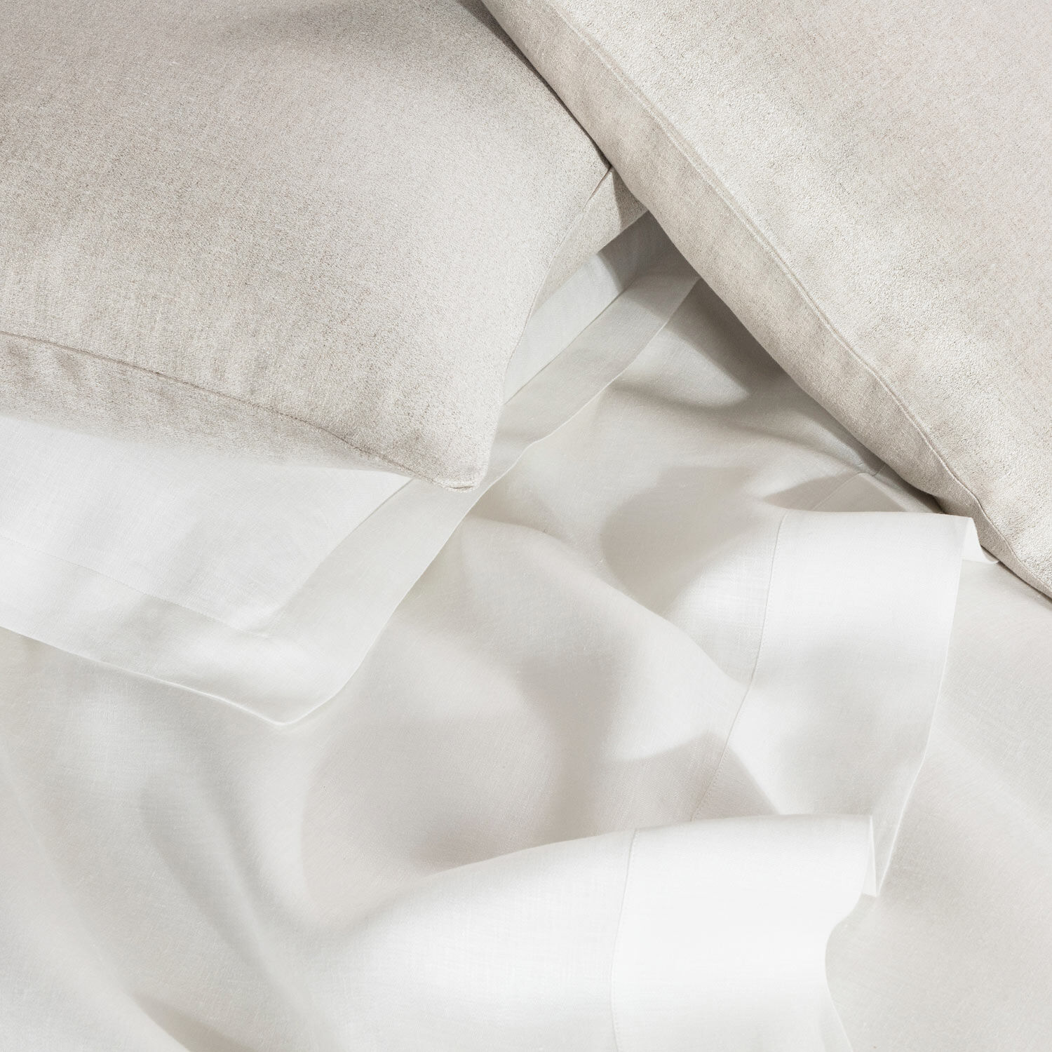 Linen Crepe Decorative Cushion