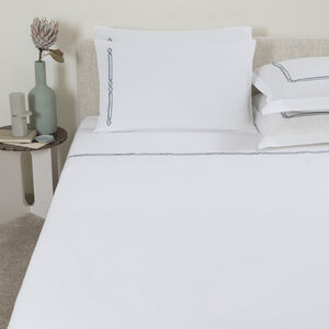 slide 2 Frame Embroidery Sheet Set