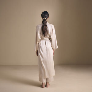 slide 3 Cascade Robe