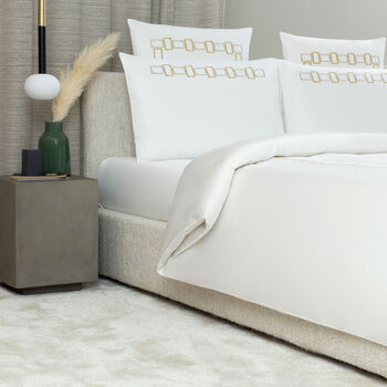 Bold Bicolor Embroidery Duvet Cover