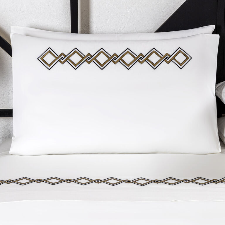 slide 1 Twist Embroidery Pillowcase