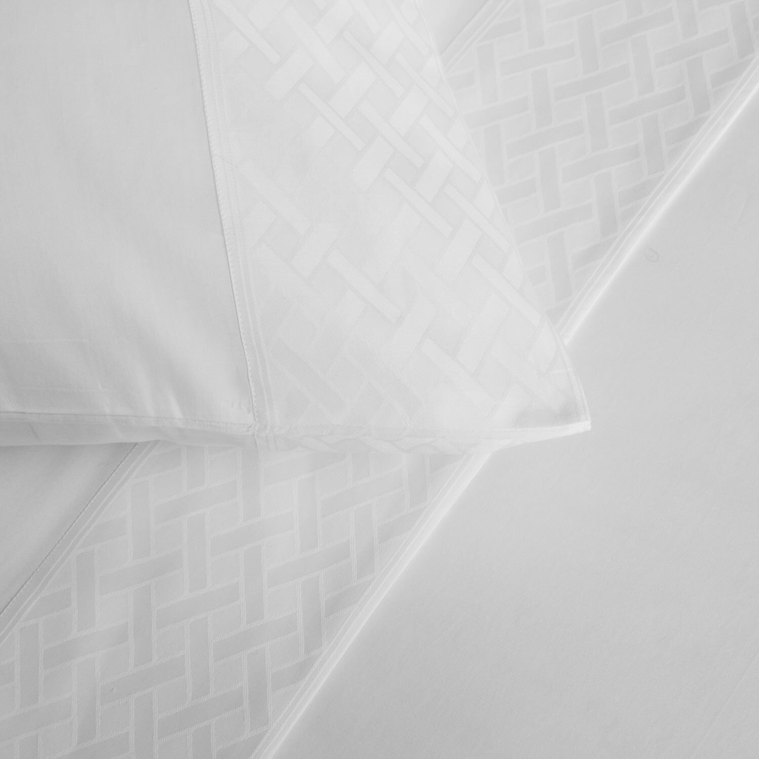 slide 3 Savona Pillowcase Set